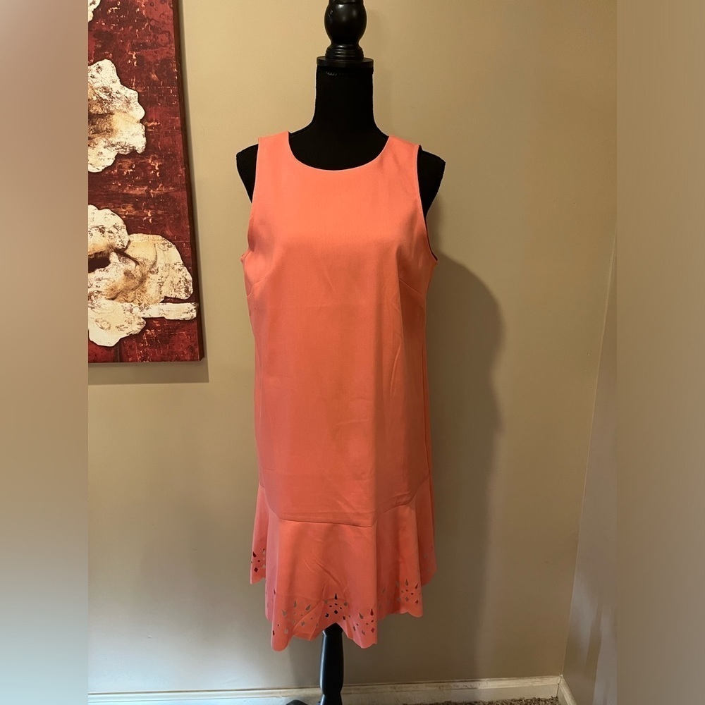 Loft Peach round neck, sleeveless dress w/ bottom ruffle with cut outs, size 10
